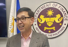 Government touts strong economy, promises tougher reforms and accountability