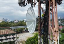 Smart deploys robotic arms on cell towers to boost signal coverage