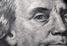 Foreign reserves climb to US$111.1B in November