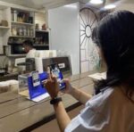 Cashless shift forces small businesses to move fast