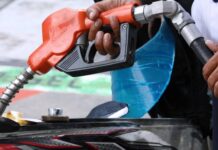 Oil surge rattles peso, tests policy