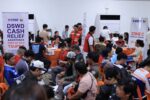 Gov’t roll out ₱150-million cash aid for 30,000 Lalamove drivers Gov’t roll out ₱150-million cash aid for 30,000 Lalamove drivers