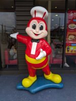 Jollibee targets 1,500 new trade areas beyond Manila Jollibee targets 1,500 new trade areas beyond Manila